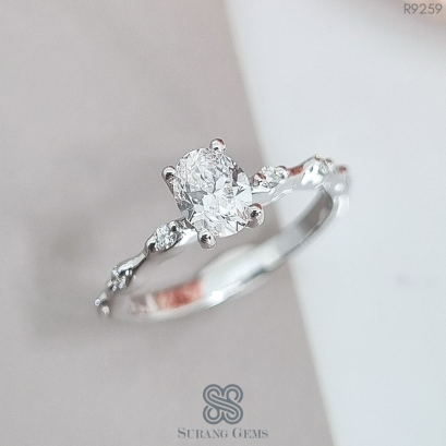 แหวนเพชรทรงไข่ oval ใบเซอร์GIA