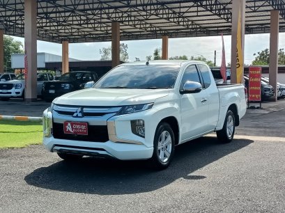MITSUBISHI TRITON MEGACAB 2.5 GLX M/T 2021