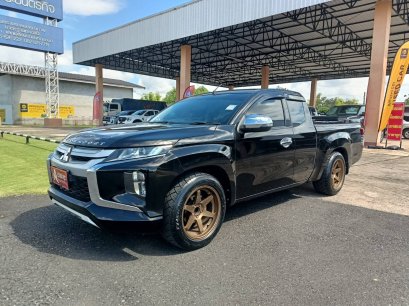 MITSUBISHI TRITON MEGACAB 2.5 GLX M/T 2022
