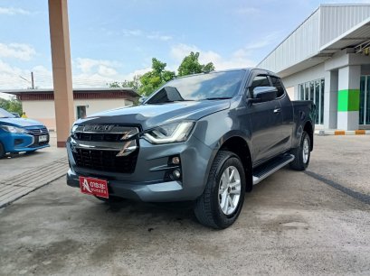 ISUZU D-MAX SPACECAB HI-LANDER 1.9 L DA Ddi M/T 2020