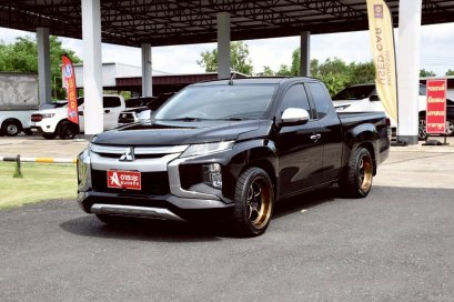 MITSUBISHI TRITON MEGACAB 2.5 GLX DID M/T 2022