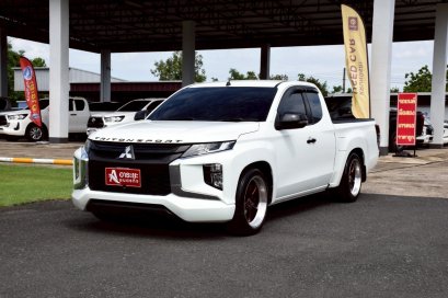 MITSUBISHI TRITON MEGACAB 2.5 GLX DID M/T 2022