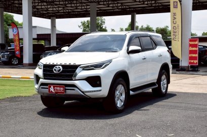 TOYOTA FORTUNER 2.4 A/T 2022*