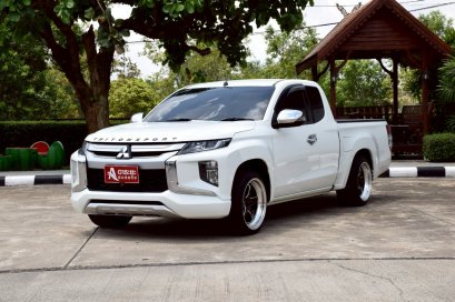 MITSUBISHI TRITON MEGACAB 2.5 GLX DID M/T 2022