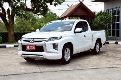 MITSUBISHI TRITON MEGACAB 2.5 GLX DID M/T 2022