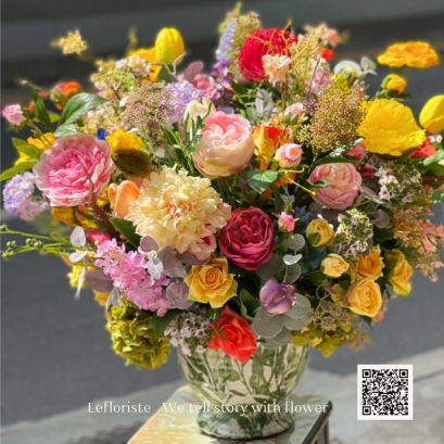 แจกันดอกไม้ประดิษฐ์ ของขวัญแสดงความยินดี หรือ ตกแต่งสำนักงาน ดีไซน์ Luxury ดอกไม้ประดิษฐ์เกรดพรีเมียม สวยหรูทนทาน สะท้อนรสนิยม"