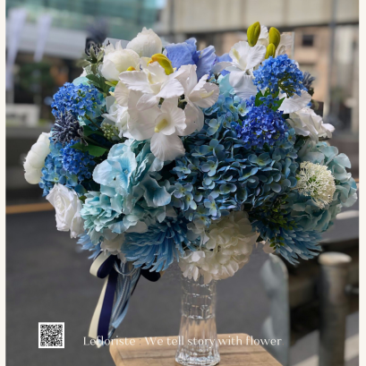 แจกันดอกไม้ประดิษฐ์ ของขวัญแสดงความยินดี หรือ ตกแต่งสำนักงาน ดีไซน์ Luxury ดอกไม้ประดิษฐ์เกรดพรีเมียม สวยหรูทนทาน สะท้อนรสนิยม"