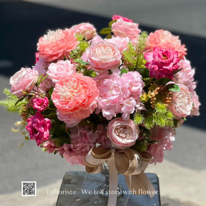 แจกันดอกไม้ประดิษฐ์ ของขวัญแสดงความยินดี หรือ ตกแต่งสำนักงาน ดีไซน์ Luxury ดอกไม้ประดิษฐ์เกรดพรีเมียม สวยหรูทนทาน สะท้อนรสนิยม"