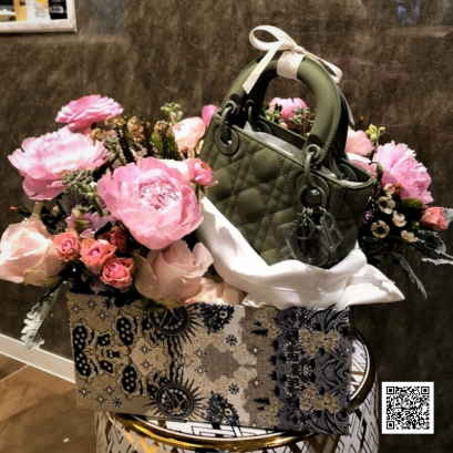 กระเช้า ผลไม้, กระเช้า เยี่ยม ไข้, กระเช้า ของขวัญ, fruit basket, กระเช้าปีใหม่,   กระเช้า ผลไม้ ให้ ผู้ใหญ่, กระเช้า ผลไม้ สวยๆ, กระเช้าตรุษจีน, ของขวัญ, กระเช้าวันเกิด, กระเช้า ผลไม้ พรีเมี่ยม,  ร้านจัดกระเช้าผลไม้ใกล้ฉัน, กระเช้าของขวัญดอกไม้สด, กระเช้