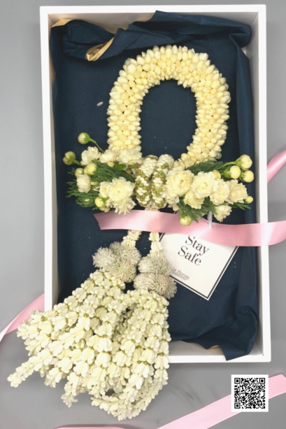 มาลัยดอกไม้สด Be Love พวงมาลัยดอกไม้สดร้อยปราณีต LeFloriste  มาลัยดอกไม้สดพรีเมียม สื่อความรักและความเคารพ