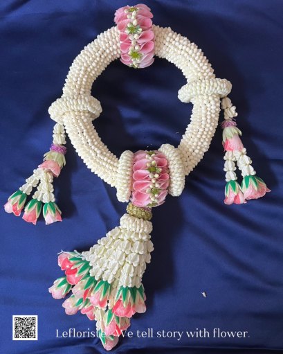 มาลัยดอกไม้สด Be Love พวงมาลัยดอกไม้สดร้อยปราณีต LeFloriste  มาลัยดอกไม้สดพรีเมียม สื่อความรักและความเคารพ