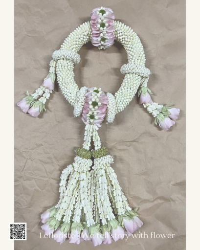 มาลัยดอกไม้สด Be Love พวงมาลัยดอกไม้สดร้อยปราณีต LeFloriste  มาลัยดอกไม้สดพรีเมียม สื่อความรักและความเคารพ