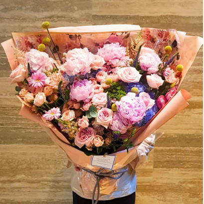 ช่อดอกไม้สด  Blooming Elegance 34