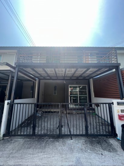 ขายด่วน!!! ทาวน์โฮม บ้านพฤกษา-เทพารักษ์ เมืองใหม่ โครงการ 2 ต่อเติมครบ ใกล้ตลาดนัดตลาดสด ใกล้ Tesco Lotus ซิตี้พาร์ค บางพลี ขนาดพื้นที่ 16.3 ตารางวา