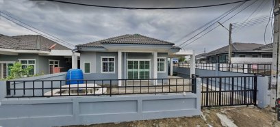 Income 102,000 baht per year !!! House for sale La Cite’ @Home Village , Nikhom Phatthana with tenant near King Mongkut's University of North Bangkok , Rayong , suitable for investment !!