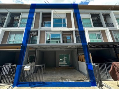 低于成本价出售！！！ 联排别墅项目 Baan Lumpini Town Park Thakham-Rama 2，整个房子都有内置家具，面积 19.6 平方哇