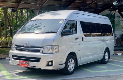 TOYOTA HIACE 2.5 COMMUTER M/T 2014 สีเทา (LL0108) 6-7 (จอง)