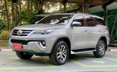 TOYOTA FORTUNER 2.8 V A/T 2017 สีเทา (LL0146)