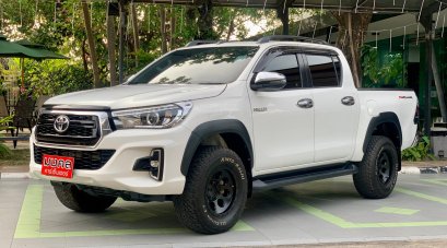 TOYOTA REVO D-CAB PRE 2.4 E PLUS M/T 2019 สีขาว (LH0708) 5-6