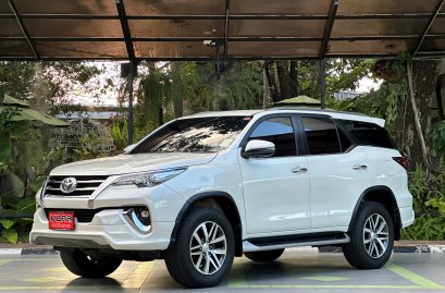 TOYOYA FORTUNER 2.4V A/T 2017 สีขาว (LL0429) 7-8