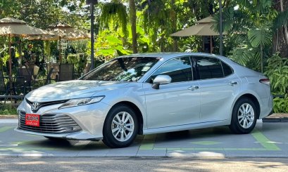 TOYOTA CAMRY 2.0 G  A/T 2018 สีเทา (LM0283) 5-6