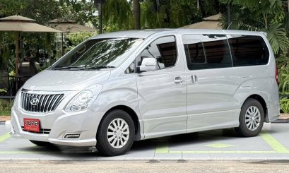 HYUNDAI H-1 2.5 DELUXE A/T 2016 สีเทา (LM0291) 6-7