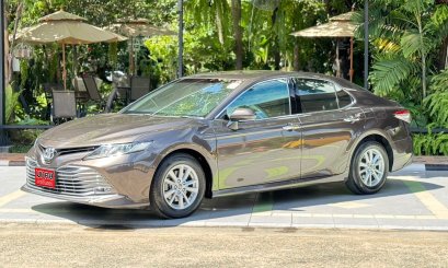 TOYOTA CAMRY 2.0 G A/T 2018 สีเทา (LM0308) 6-7