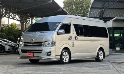 TOYOTA COMMUTER 2.5 D4D M/T 2011 สีเทา (LM0372) 4-5