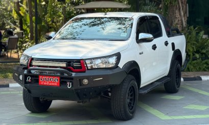 TOYOTA REVO D-CAB 2.4 E A/T 2018 สีขาว (LN0059) 5-6
