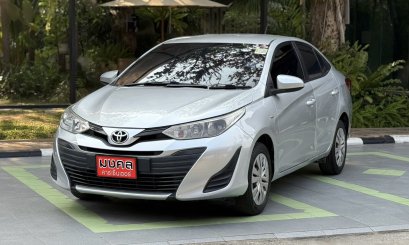 TOYOTA YARIS ATIV 1.2 J A/T 2018 สีเทา (LN0072) 2-3