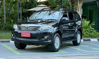 TOYOTA FORTUNER CHAMP 2.5 V A/T 2014 สีดำ (LN0112) 4-5