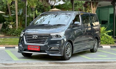 HYUNDAI H-1 2.5 ELITE A/T 2020 สีดำ (LN0152) 9-10