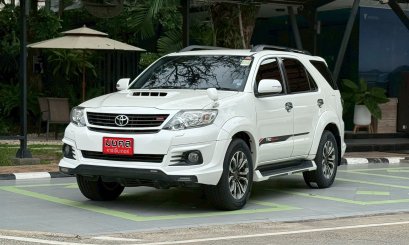 TOYOTA FORTUNER CHAMP 4WD 2014 สีขาว (LN0155) 5-6