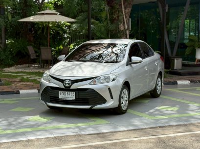 TOYOTA VIOS 1.5 ENTRY A/T 2019 สีเทา (LN0156) 3-4
