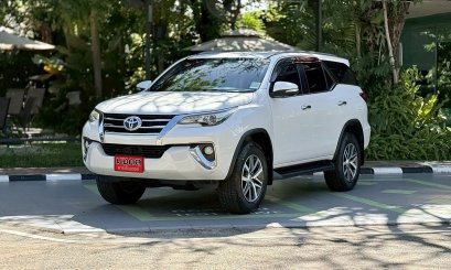 TOYOTA FORTUNER 2.8 V A/T 2016 สีขาว (LN0210) 6-7