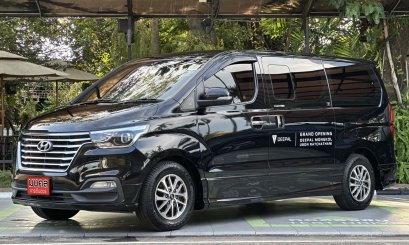 HYUNDAI H-1 2.5 ELITE A/T 2019 สีดำ (LN0216) 8-9