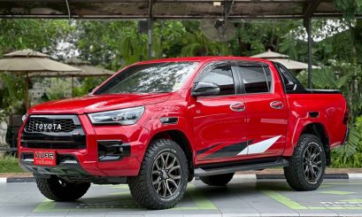 TOYOTA REVO D-CAB 2.8 GR SPORT 4WD A/T 2021 สีแดง (LN0228) 10-11