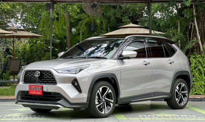 TOYOTA YARIS CROSS 1.5 HEV PREMIUM LUXURY A/T 2024 สีเทา - ดำ (LN0249)  6-7