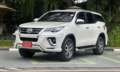 TOYOTA FORTUNER 2.8V 4WD A/T 2019 สีขาว (LN0252)