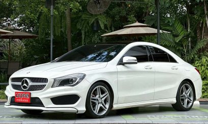 MERCEDES BENZ CLA250 2.0 W117 AMS DYNAMIC COUPER A/T 2015 สีขาว (LN0271) 5-6