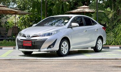 TOYOTA YARIS ATIV 1.2 G A/T 2017 สีเทา (LN0284) 3-4
