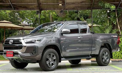 TOYOTA REVO SMART CAB 2.4 PRERUNNER MID A/T 2023 สีเทา (LN0291) 4-5