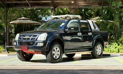 ISUZU D-MAX 3.0 HI-LANDER CAB 4 M/T 2005 สีดำ (LN0301) 1-2