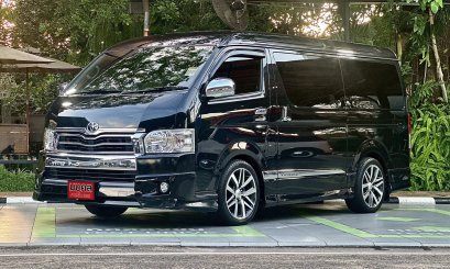 TOYOTA VENTURY 3.0 V A/T 2017 สีดำ (LN0309) 7-8