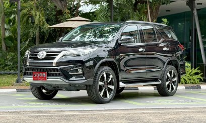 TOYOTA FORTUNER TRD SPORTIVO 2.8 A/T 2019 สีดำ (LN0327)  10-11