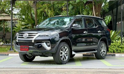 TOYOTA FORTUNER 2.4 V A/T 2019 สีดำ (LN0328) 9-10