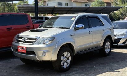 TOYOTA FORTUNER 3.0 G M/T 2006 สีเทา (LN0343) 2-3