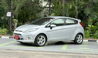 FORD FIESTA 1.5 S A/T 2012 สีขาว (LN0347) 8-9