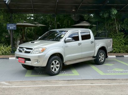 TOYOTA VIGO D CAB 2.5 E 4WD M/T 2006 สีเทา (LN0355) 2-3