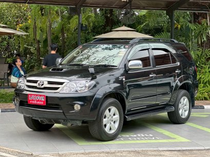 TOYOTA FORTUNER 3.0 G 4WD M/T 2005 สีดำ (LP0049) 2-3
